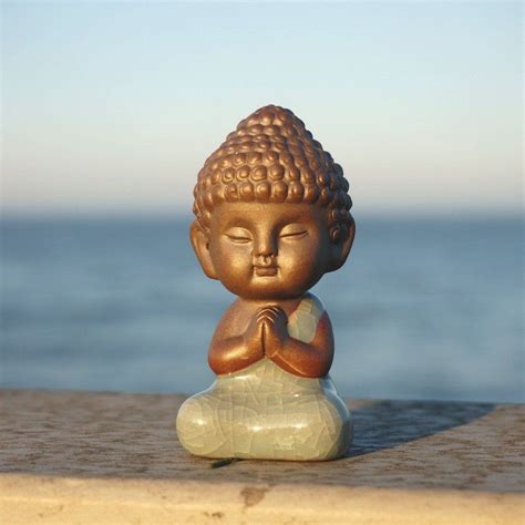 tiny buddah